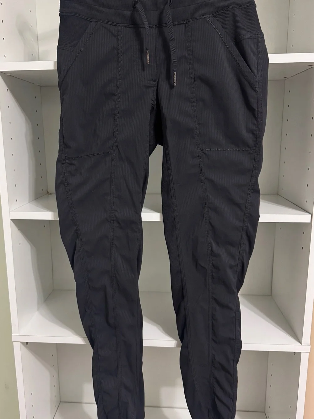 Lululemon Women's Pant Drawstring Street to Studio II, Mid-Rise, Size 2